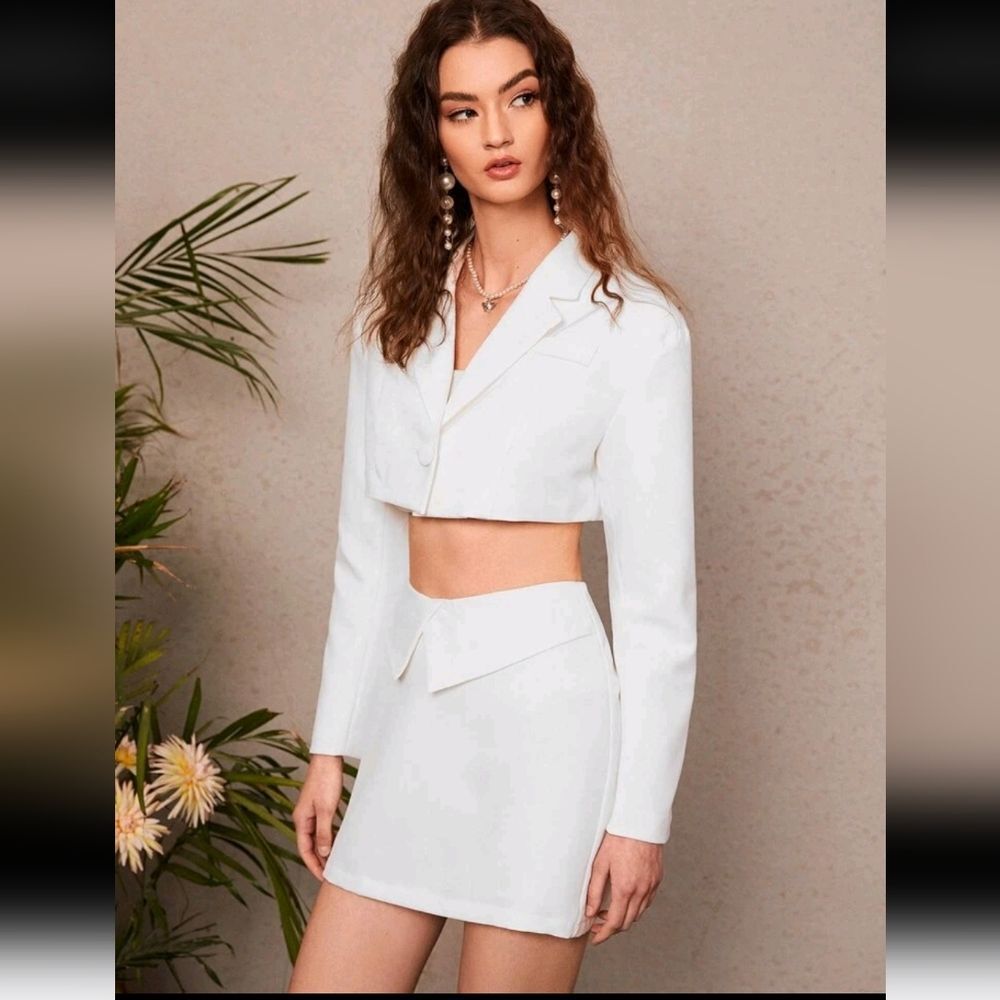 3 Dresses Bundle - image 8